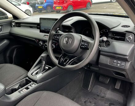 Honda HR-V 1.5 HR-V Elegance i-MMD CVT 5dr 17