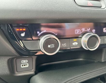 Honda HR-V 1.5 HR-V Elegance i-MMD CVT 5dr 50