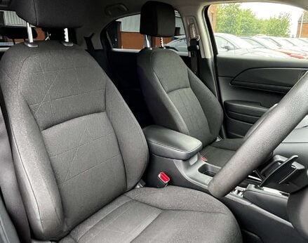 Honda HR-V 1.5 HR-V Elegance i-MMD CVT 5dr 61