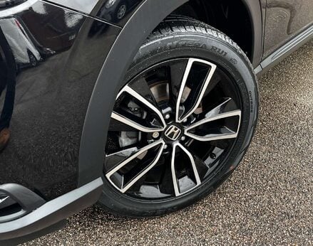 Honda HR-V 1.5 HR-V Elegance i-MMD CVT 5dr 3