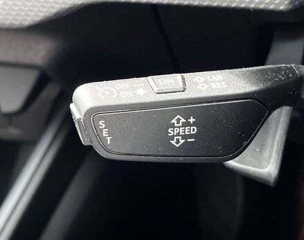 Audi A1 1.0 A1 Sportback 25 TFSI Black Edition Semi-Auto 5dr 54