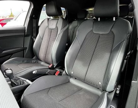 Audi A1 1.0 A1 Sportback 25 TFSI Black Edition Semi-Auto 5dr 60