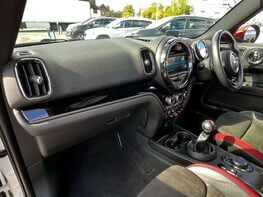 Mini Countryman 2.0 Countryman John Cooper Works 4WD 5dr 17