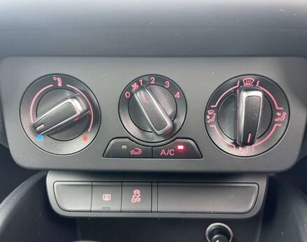 Audi A1 1.0 A1 Sport TFSI Semi-Auto 3dr 41