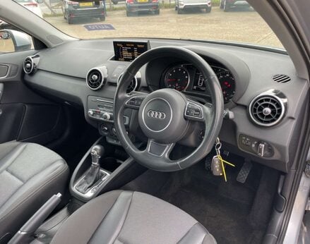 Audi A1 1.0 A1 Sport TFSI Semi-Auto 3dr 17