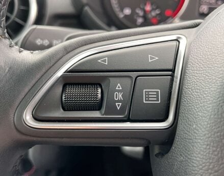 Audi A1 1.0 A1 Sport TFSI Semi-Auto 3dr 44