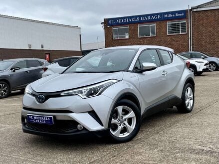 Toyota C-HR 1.8 C-HR Icon HEV CVT 5dr