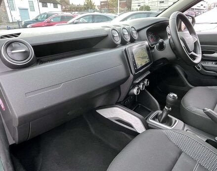 Dacia Duster 1.0 Duster Journey TCE 4x2 5dr 17