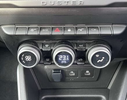 Dacia Duster 1.0 Duster Journey TCE 4x2 5dr 49