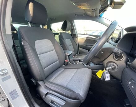 Hyundai TUCSON 1.6 Tucson SE Nav GDi 2WD 5dr 58