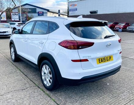 Hyundai TUCSON 1.6 Tucson SE Nav GDi 2WD 5dr 8