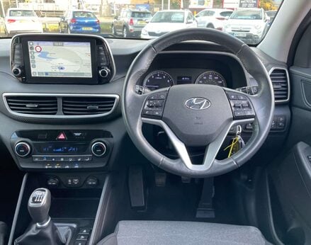 Hyundai TUCSON 1.6 Tucson SE Nav GDi 2WD 5dr 18