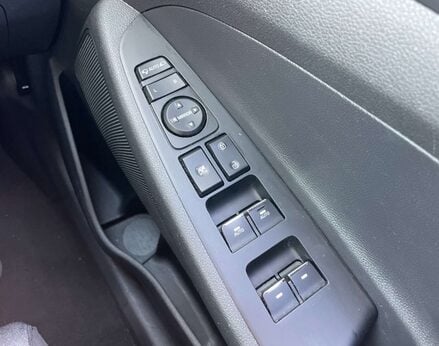 Hyundai TUCSON 1.6 Tucson SE Nav GDi 2WD 5dr 57
