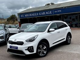 Kia Niro 1.6 Niro 2 HEV Semi-Auto 5dr 1