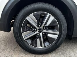 Kia Niro 1.6 Niro 2 HEV Semi-Auto 5dr 15