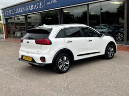 Kia Niro 1.6 Niro 2 HEV Semi-Auto 5dr 8