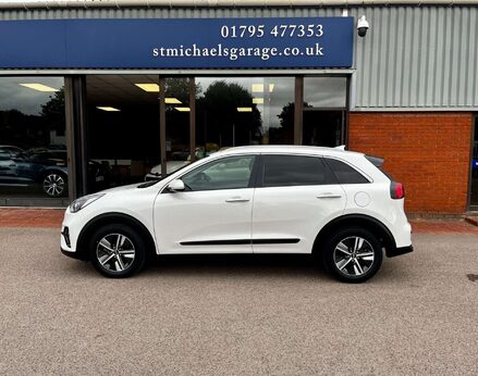 Kia Niro 1.6 Niro 2 HEV Semi-Auto 5dr 11