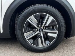 Kia Niro 1.6 Niro 2 HEV Semi-Auto 5dr 16