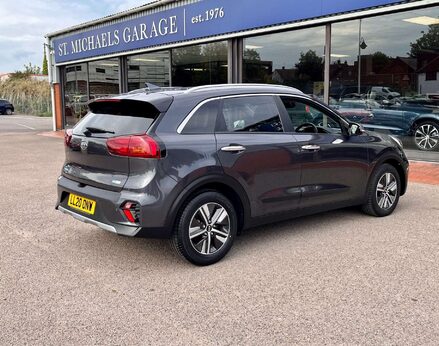 Kia Niro 1.6 Niro 2 Semi-Auto 5dr 8
