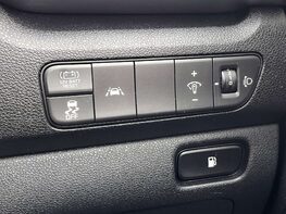 Kia Niro 1.6 Niro 2 Semi-Auto 5dr 66