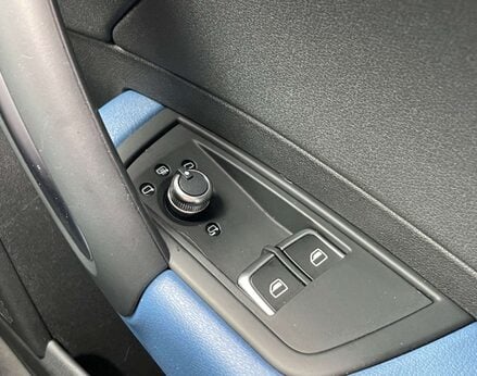 Audi A1 1.0 A1 Sport Nav TFSI Semi-Auto 3dr 54