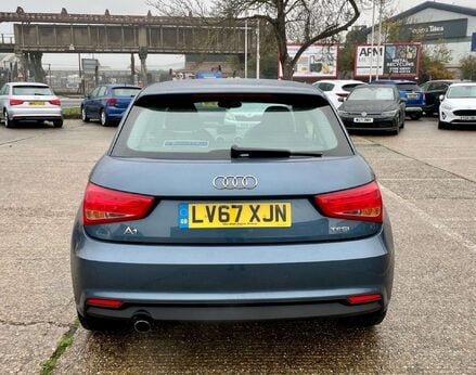 Audi A1 1.0 A1 Sport Nav TFSI Semi-Auto 3dr 6