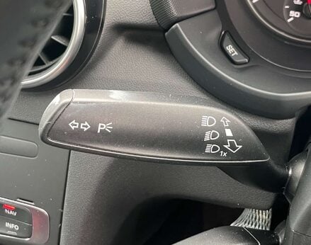 Audi A1 1.0 A1 Sport Nav TFSI Semi-Auto 3dr 49