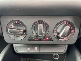 Audi A1 1.0 A1 Sport Nav TFSI Semi-Auto 3dr 43