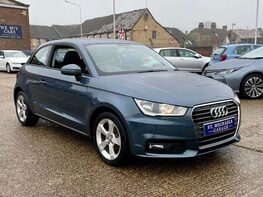 Audi A1 1.0 A1 Sport Nav TFSI Semi-Auto 3dr 4