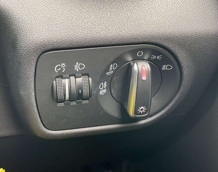 Audi A1 1.0 A1 Sport Nav TFSI Semi-Auto 3dr 53