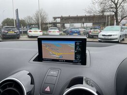 Audi A1 1.0 A1 Sport Nav TFSI Semi-Auto 3dr 25
