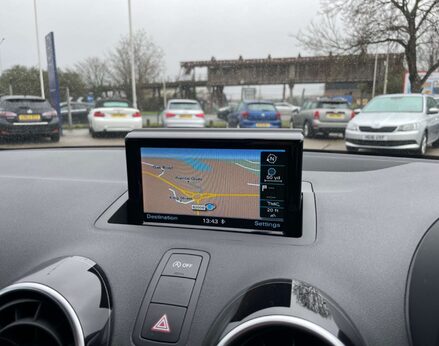 Audi A1 1.0 A1 Sport Nav TFSI Semi-Auto 3dr 25