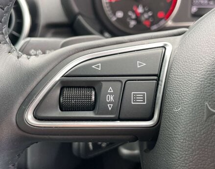 Audi A1 1.0 A1 Sport Nav TFSI Semi-Auto 3dr 46