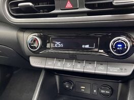 Hyundai KONA 1.0 Kona Premium TGDi MHEV 5dr 46