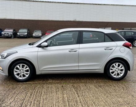 Hyundai i20 1.4 I20 SE MPI Auto 5dr 11
