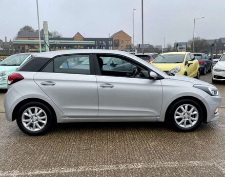 Hyundai i20 1.4 I20 SE MPI Auto 5dr 10