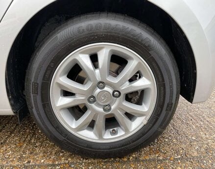 Hyundai i20 1.4 I20 SE MPI Auto 5dr 16