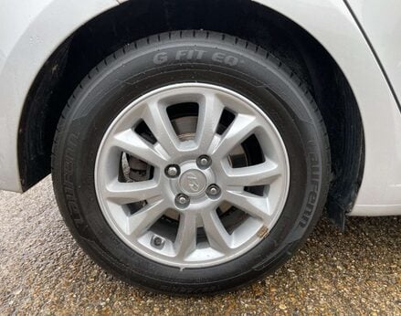 Hyundai i20 1.4 I20 SE MPI Auto 5dr 13