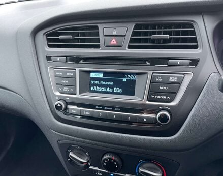 Hyundai i20 1.4 I20 SE MPI Auto 5dr 25
