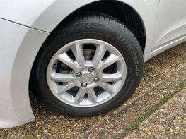 Hyundai i20 1.4 I20 SE MPI Auto 5dr 3