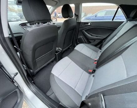 Hyundai i20 1.4 I20 SE MPI Auto 5dr 45