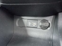 Hyundai i20 1.4 I20 SE MPI Auto 5dr 33