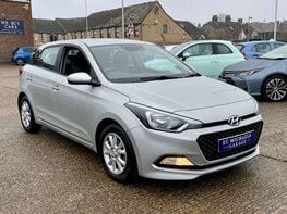 Hyundai i20 1.4 I20 SE MPI Auto 5dr 4