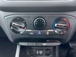 Hyundai i20 1.4 I20 SE MPI Auto 5dr 32
