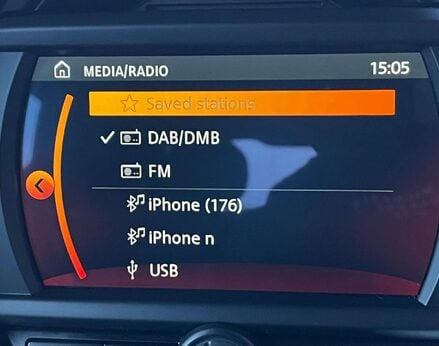 Mini Hatch 1.5 Cooper Sport Auto 3dr 32