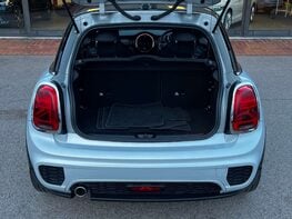 Mini Hatch 1.5 Cooper Sport Auto 3dr 69