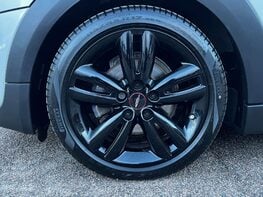 Mini Hatch 1.5 Cooper Sport Auto 3dr 12