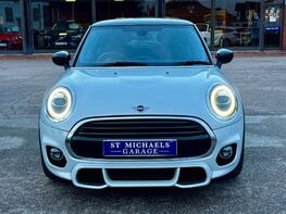 Mini Hatch 1.5 Cooper Sport Auto 3dr 5