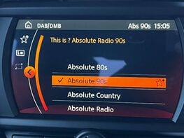 Mini Hatch 1.5 Cooper Sport Auto 3dr 31