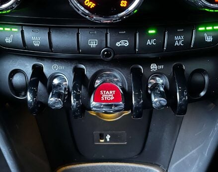 Mini Hatch 1.5 Cooper Sport Auto 3dr 54